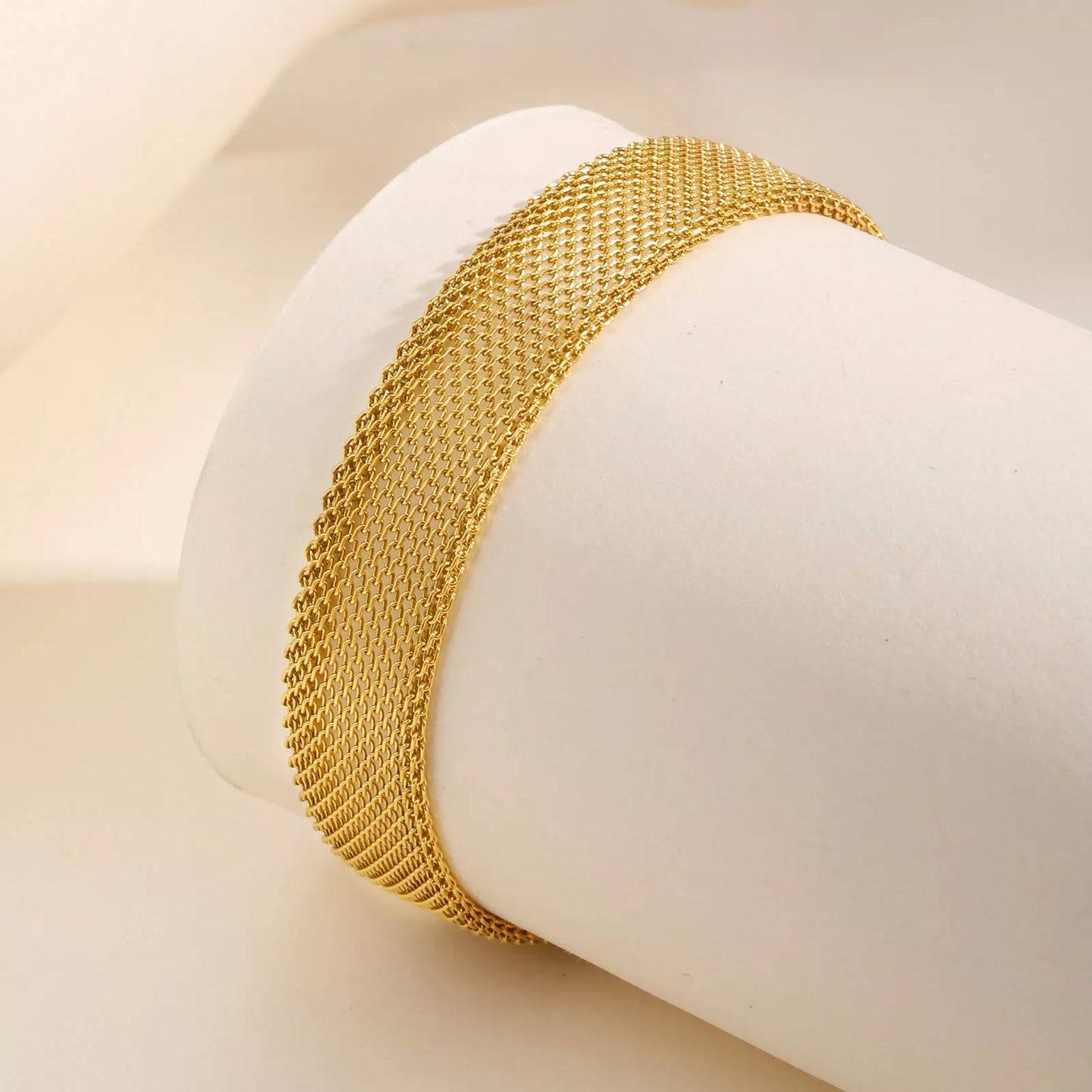 Vintage Gold Mesh Chain Bracelet for Women – Stainless Steel Fashion Jewelry