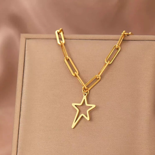 Irregular Star Pendant Necklace