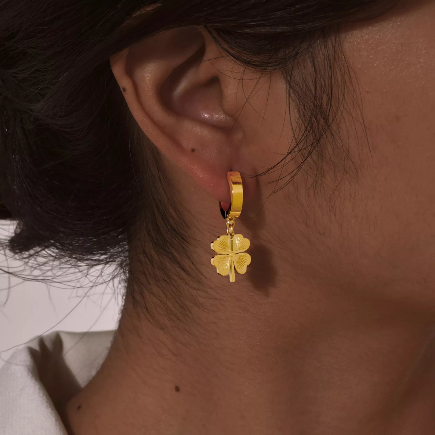 Gold Four-Leaf Clover Hoop Earrings for Women – Stainless Steel, Waterproof