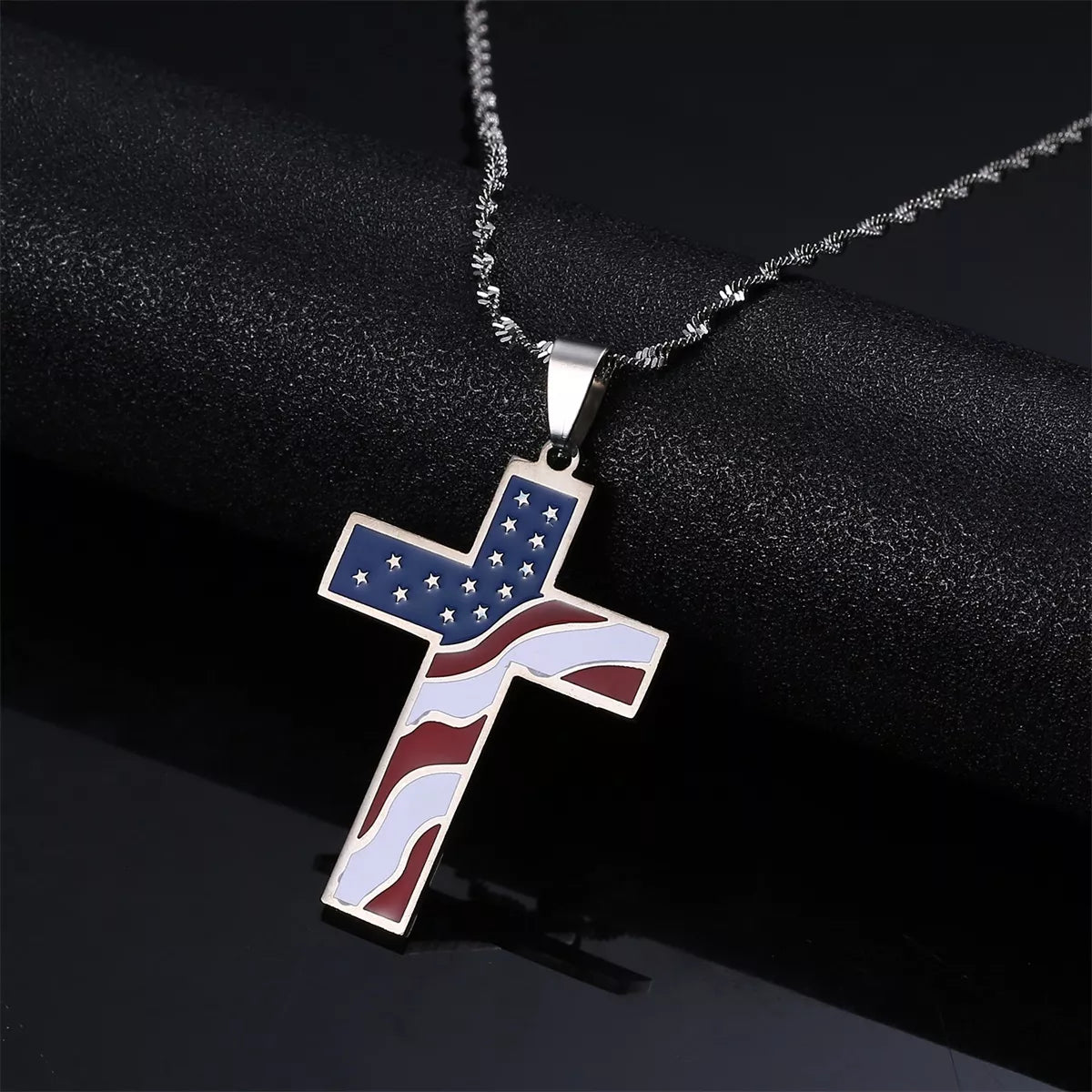 USA Flag Cross Pendant Necklace – Stainless Steel Patriotic Christian Jewelry