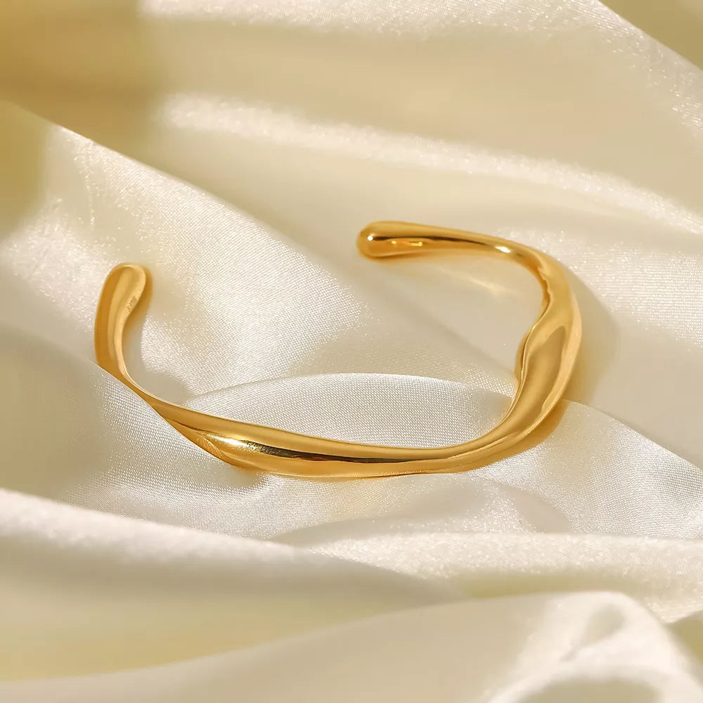 18K Gold Plated Irregular Stainless Steel Bangle